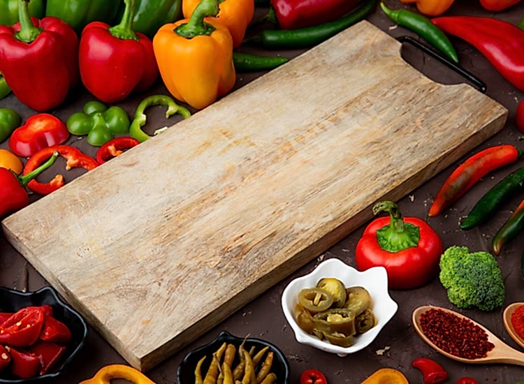 Mutfaklarda Kesme Tahtaları Bakteri Yuvasına Dönüşmesin!